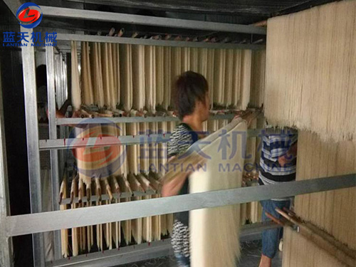 河北掛面烘干機用戶現(xiàn)場